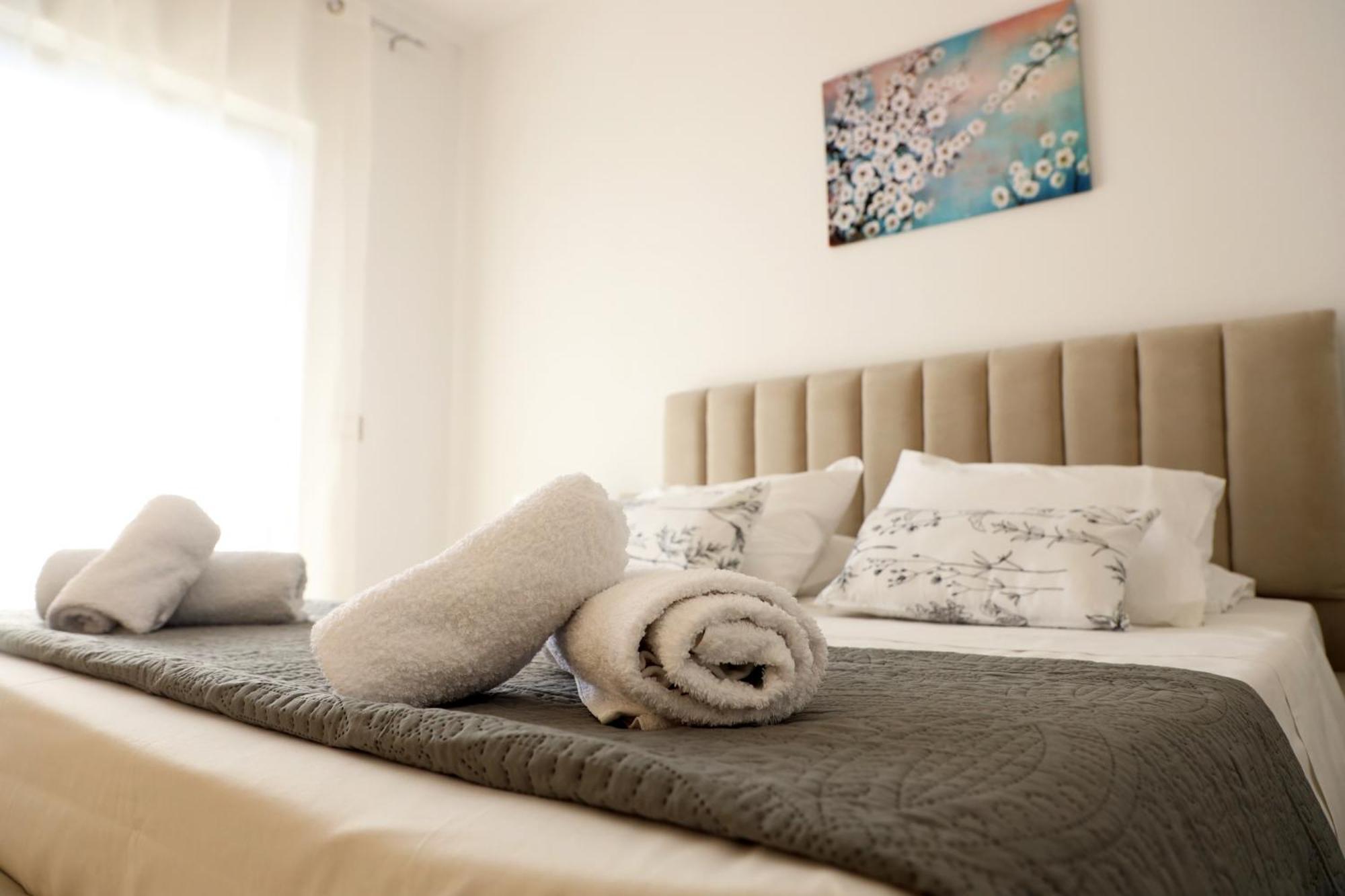 Rajmonda Apartment Lezhë Esterno foto